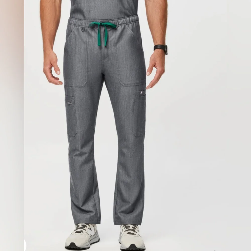 FIGS Men's Cairo Cargo Scrub Pants in Gray. Size L
